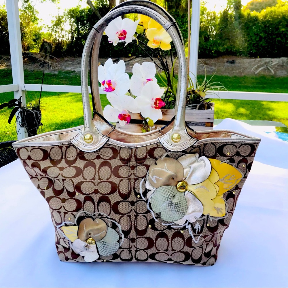 Coach authentic Signature Bleeker Floral bag - Picture 1 of 15